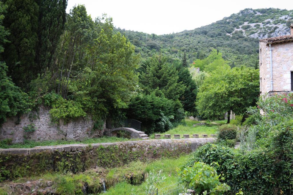 Gite Marceline Vila Saint-Guilhem-le-Desert Exterior foto